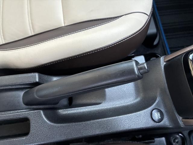 ノート e-パワー メダリスト 衝突軽減 純正ナビ フルセグTV CD/DVD Bluetooth バックカメラ キーレス スマートキー プッシュスタート ETC 電動格納ミラー オートライト LEDライト 純正アルミホイール(25枚目)