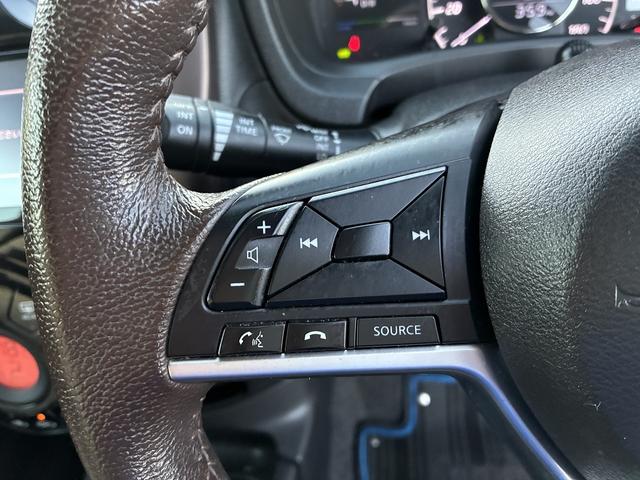 ノート e-パワー メダリスト 衝突軽減 純正ナビ フルセグTV CD/DVD Bluetooth バックカメラ キーレス スマートキー プッシュスタート ETC 電動格納ミラー オートライト LEDライト 純正アルミホイール(36枚目)