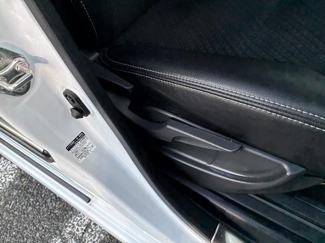 シフォン カスタムRS スマートアシスト W/サイド/カーテンエアバック 衝突軽減 CD バックカメラ サイドカメラ フロントカメラ アイドリングストップ クルーズコントロール シート 電動格納ミラー 両側パワースライドドア オートライト(22枚目)