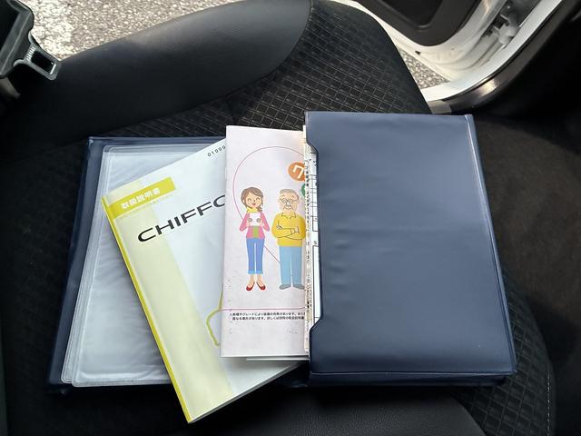 シフォン カスタムRS スマートアシスト W/サイド/カーテンエアバック 衝突軽減 CD バックカメラ サイドカメラ フロントカメラ アイドリングストップ クルーズコントロール シート 電動格納ミラー 両側パワースライドドア オートライト(30枚目)