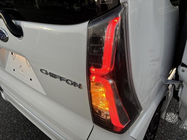 シフォン カスタムRS スマートアシスト W/サイド/カーテンエアバック 衝突軽減 CD バックカメラ サイドカメラ フロントカメラ アイドリングストップ クルーズコントロール シート 電動格納ミラー 両側パワースライドドア オートライト(53枚目)