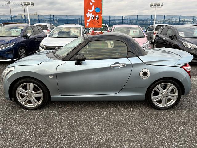 コペン ローブ 純正ナビ フルセグTV DVD Bluetooth バックカメラ シートヒーター LEDライト フォグライト 純正アルミホイール キーレス スマートキー フロアマット Wエアバック プッシュスタート(12枚目)