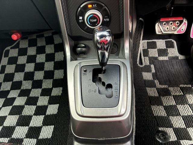 コペン ローブ 純正ナビ フルセグTV DVD Bluetooth バックカメラ シートヒーター LEDライト フォグライト 純正アルミホイール キーレス スマートキー フロアマット Wエアバック プッシュスタート(21枚目)