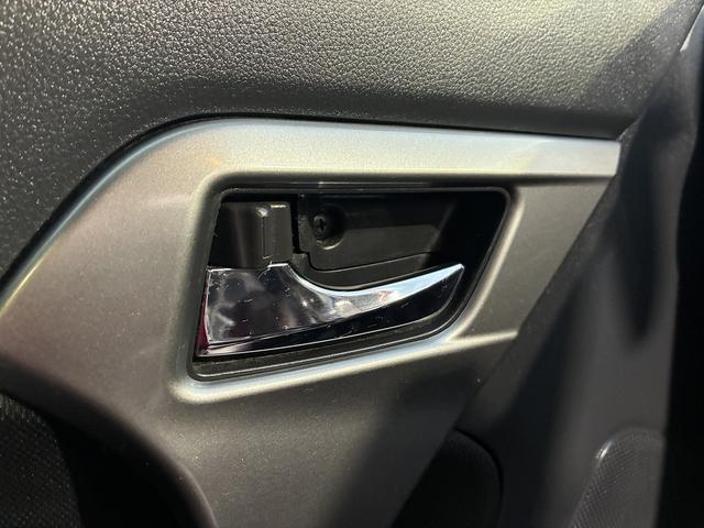 コペン ローブ 純正ナビ フルセグTV DVD Bluetooth バックカメラ シートヒーター LEDライト フォグライト 純正アルミホイール キーレス スマートキー フロアマット Wエアバック プッシュスタート(50枚目)