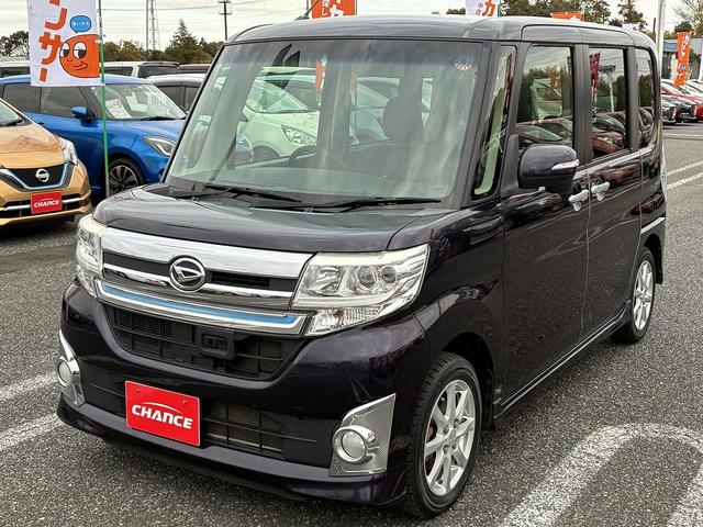 タント カスタムＸ　トップエディションＳＡ　衝突軽減　純正ナビ　フルセグＴＶ　ＣＤ／ＤＶＤ　キーレス　スマートキー　プッシュスタート　ＥＴＣ　電動格納ミラー　片側電動スライドドア　フォグライト　オートライト　純正アルミホイール　フロアマット（5枚目）