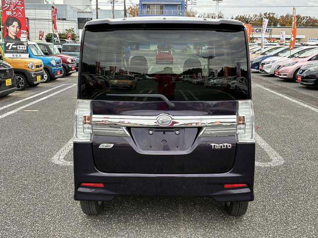 タント カスタムＸ　トップエディションＳＡ　衝突軽減　純正ナビ　フルセグＴＶ　ＣＤ／ＤＶＤ　キーレス　スマートキー　プッシュスタート　ＥＴＣ　電動格納ミラー　片側電動スライドドア　フォグライト　オートライト　純正アルミホイール　フロアマット（10枚目）