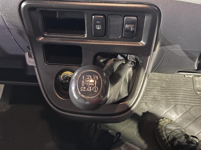 ハイゼットカーゴ スペシャル CD 5速マニュアル(3枚目)