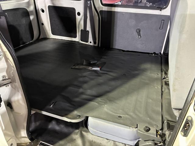 ハイゼットカーゴ スペシャル CD 5速マニュアル(17枚目)