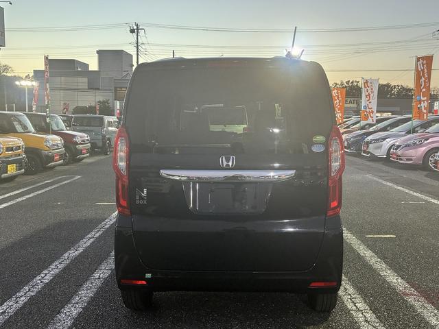 Ｎ－ＢＯＸ Ｇ・Ｌホンダセンシング　衝突軽減　レーンアシスト　社外ナビ　ワンセグＴＶ　ＣＤ／ＤＶＤ　Ｂｌｕｅｔｏｏｔｈ　バックカメラ　スマートキー　クルーズコントロール　ＥＴＣ　電動格納ミラー　片側電動スライドドア　オートライト　ＬＥＤ（8枚目）