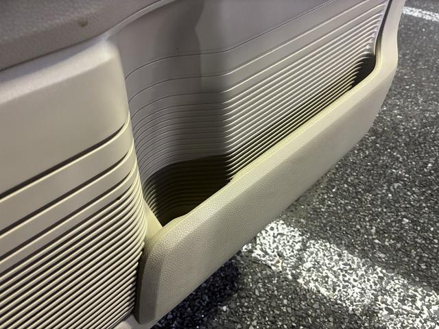 Ｎ－ＢＯＸ Ｇ・Ｌホンダセンシング　衝突軽減　レーンアシスト　社外ナビ　ワンセグＴＶ　ＣＤ／ＤＶＤ　Ｂｌｕｅｔｏｏｔｈ　バックカメラ　スマートキー　クルーズコントロール　ＥＴＣ　電動格納ミラー　片側電動スライドドア　オートライト　ＬＥＤ（28枚目）