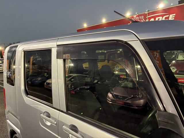 ハイゼットキャディー D SAIII 衝突軽減 CD アイドリングストップ キーレス オートハイビーム 前席パワーウィンドウ エアコン 助手席エアバック 運転席エアバック 2人乗り スマートアシスト3 シルバー(52枚目)