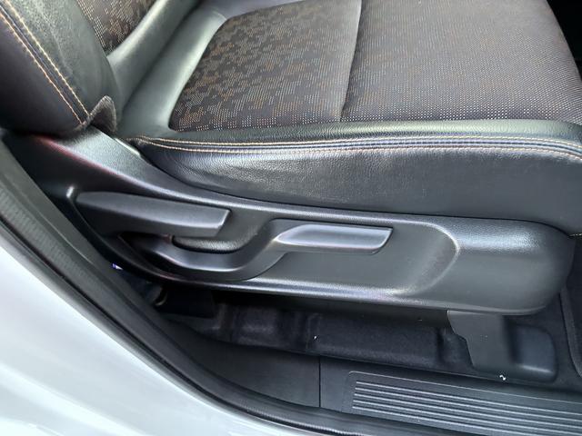 フリードハイブリッド ハイブリッド・クロスターホンダセンシング SDナビゲーションシステム フルセグテレビ BLUETOOTH バックカメラ スマートキー プッシュスタート ETC クルーズコントロール 前席シートヒーター 両側電動スライドドア LEDヘッドライト(22枚目)