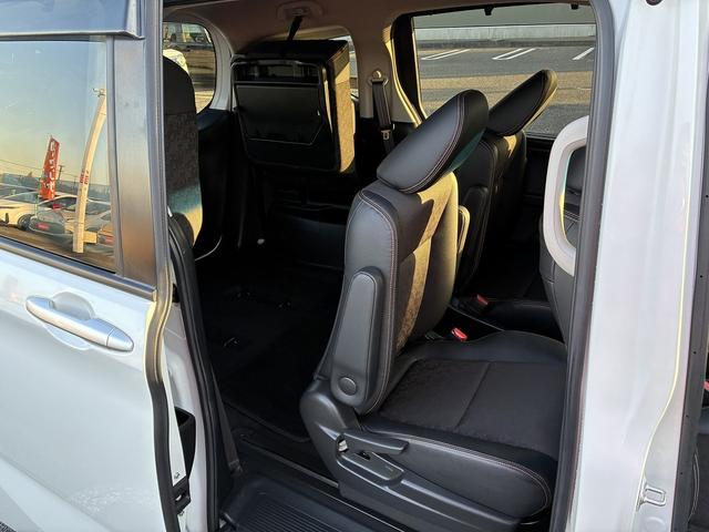 フリードハイブリッド ハイブリッド・クロスターホンダセンシング SDナビゲーションシステム フルセグテレビ BLUETOOTH バックカメラ スマートキー プッシュスタート ETC クルーズコントロール 前席シートヒーター 両側電動スライドドア LEDヘッドライト(24枚目)