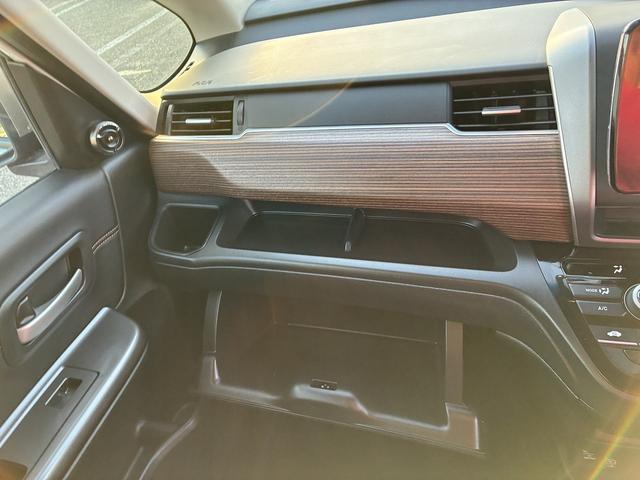 フリードハイブリッド ハイブリッド・クロスターホンダセンシング SDナビゲーションシステム フルセグテレビ BLUETOOTH バックカメラ スマートキー プッシュスタート ETC クルーズコントロール 前席シートヒーター 両側電動スライドドア LEDヘッドライト(27枚目)