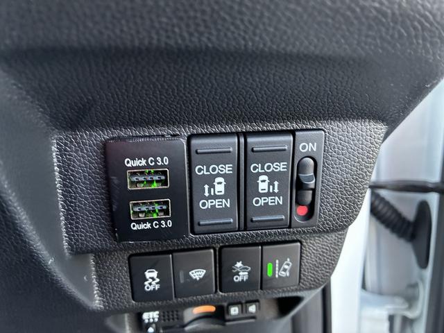 フリードハイブリッド ハイブリッド・クロスターホンダセンシング SDナビゲーションシステム フルセグテレビ BLUETOOTH バックカメラ スマートキー プッシュスタート ETC クルーズコントロール 前席シートヒーター 両側電動スライドドア LEDヘッドライト(45枚目)