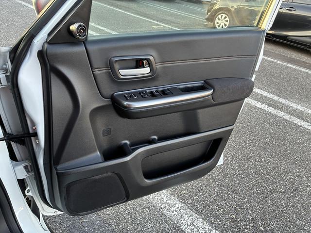 フリードハイブリッド ハイブリッド・クロスターホンダセンシング SDナビゲーションシステム フルセグテレビ BLUETOOTH バックカメラ スマートキー プッシュスタート ETC クルーズコントロール 前席シートヒーター 両側電動スライドドア LEDヘッドライト(47枚目)