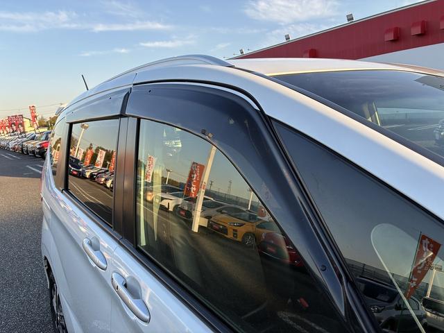 フリードハイブリッド ハイブリッド・クロスターホンダセンシング SDナビゲーションシステム フルセグテレビ BLUETOOTH バックカメラ スマートキー プッシュスタート ETC クルーズコントロール 前席シートヒーター 両側電動スライドドア LEDヘッドライト(52枚目)