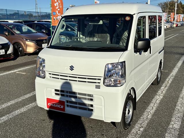 エブリイ PAリミテッド ラジオデッキ 前席パワーウィンドウ エアコン キーレスエントリーキーシステム コーナーセンサー レーダーブレーキサポート アイドリングストップ 助手席側エアーバック USB 運転席エアーバック(5枚目)