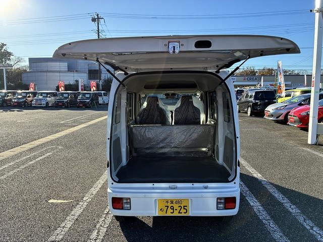 エブリイ PAリミテッド ラジオデッキ 前席パワーウィンドウ エアコン キーレスエントリーキーシステム コーナーセンサー レーダーブレーキサポート アイドリングストップ 助手席側エアーバック USB 運転席エアーバック(15枚目)