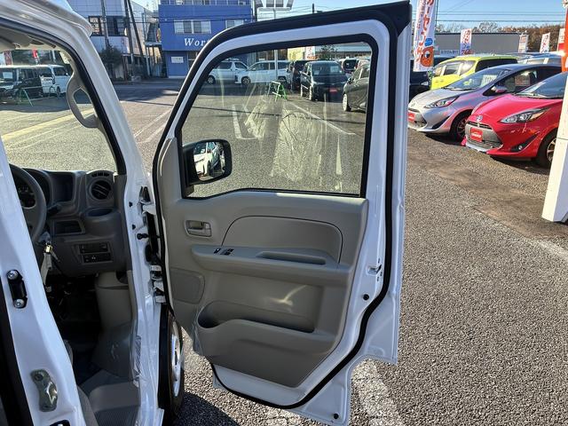 エブリイ PAリミテッド ラジオデッキ 前席パワーウィンドウ エアコン キーレスエントリーキーシステム コーナーセンサー レーダーブレーキサポート アイドリングストップ 助手席側エアーバック USB 運転席エアーバック(34枚目)