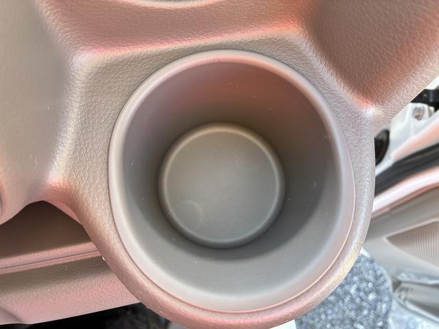 エブリイ PAリミテッド ラジオデッキ 前席パワーウィンドウ エアコン キーレスエントリーキーシステム コーナーセンサー レーダーブレーキサポート アイドリングストップ 助手席側エアーバック USB 運転席エアーバック(41枚目)