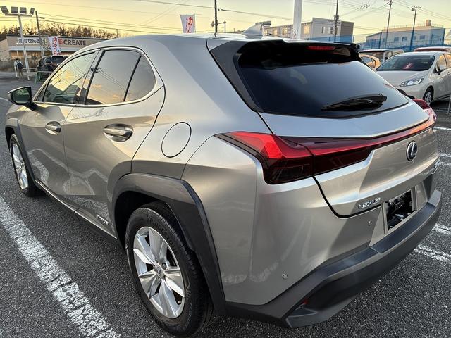 UX UX250h バージョンC 純正ナビ 衝突軽減 レーンキープアシスト フルセグTV CD DVD Bluetooth接続 バックカメラ ETC クルーズコントロール シートヒーター LED パワーシート ハンドルヒーター(12枚目)