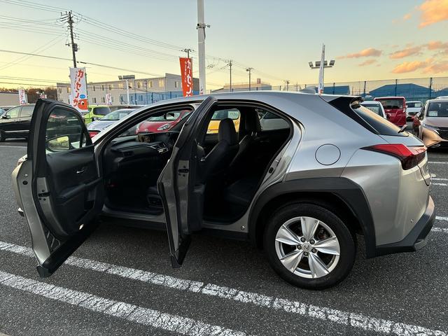 UX UX250h バージョンC 純正ナビ 衝突軽減 レーンキープアシスト フルセグTV CD DVD Bluetooth接続 バックカメラ ETC クルーズコントロール シートヒーター LED パワーシート ハンドルヒーター(14枚目)