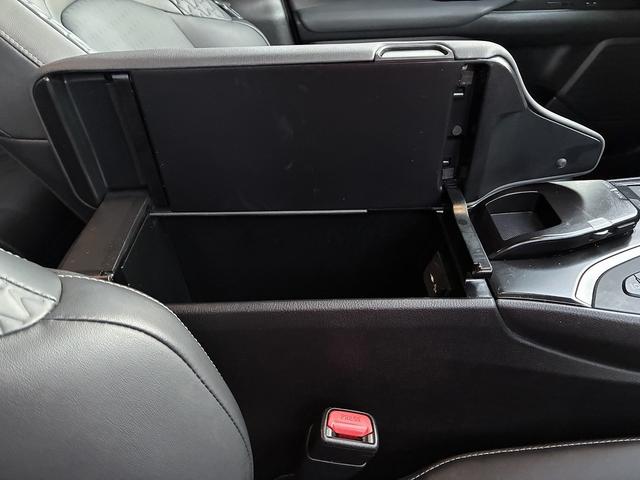 UX UX250h バージョンC 純正ナビ 衝突軽減 レーンキープアシスト フルセグTV CD DVD Bluetooth接続 バックカメラ ETC クルーズコントロール シートヒーター LED パワーシート ハンドルヒーター(31枚目)