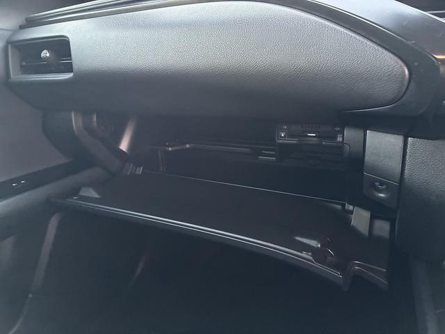 UX UX250h バージョンC 純正ナビ 衝突軽減 レーンキープアシスト フルセグTV CD DVD Bluetooth接続 バックカメラ ETC クルーズコントロール シートヒーター LED パワーシート ハンドルヒーター(37枚目)