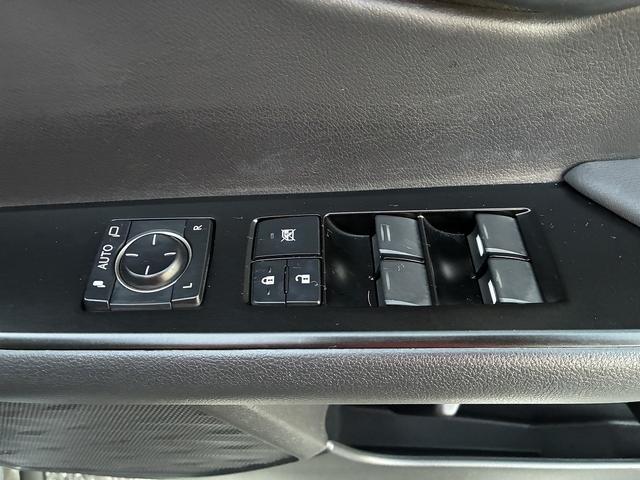 UX UX250h バージョンC 純正ナビ 衝突軽減 レーンキープアシスト フルセグTV CD DVD Bluetooth接続 バックカメラ ETC クルーズコントロール シートヒーター LED パワーシート ハンドルヒーター(43枚目)