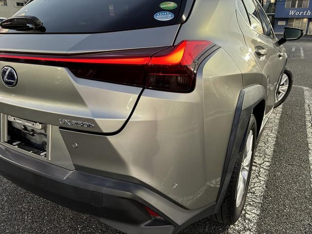 UX UX250h バージョンC 純正ナビ 衝突軽減 レーンキープアシスト フルセグTV CD DVD Bluetooth接続 バックカメラ ETC クルーズコントロール シートヒーター LED パワーシート ハンドルヒーター(57枚目)