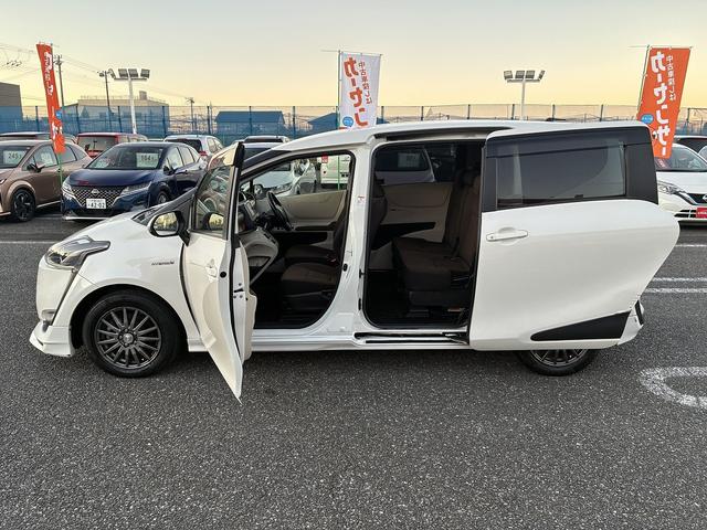 シエンタ ハイブリッドG 純正ナビ バックカメラ ETC Bluetoothオーディオ オートエアコン オートライト 衝突軽減ブレーキ フルセグテレビ オートハイビーム 両側電動スライドドア 後席モニター 電動格納ミラー(13枚目)