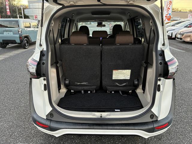 シエンタ ハイブリッドG 純正ナビ バックカメラ ETC Bluetoothオーディオ オートエアコン オートライト 衝突軽減ブレーキ フルセグテレビ オートハイビーム 両側電動スライドドア 後席モニター 電動格納ミラー(17枚目)