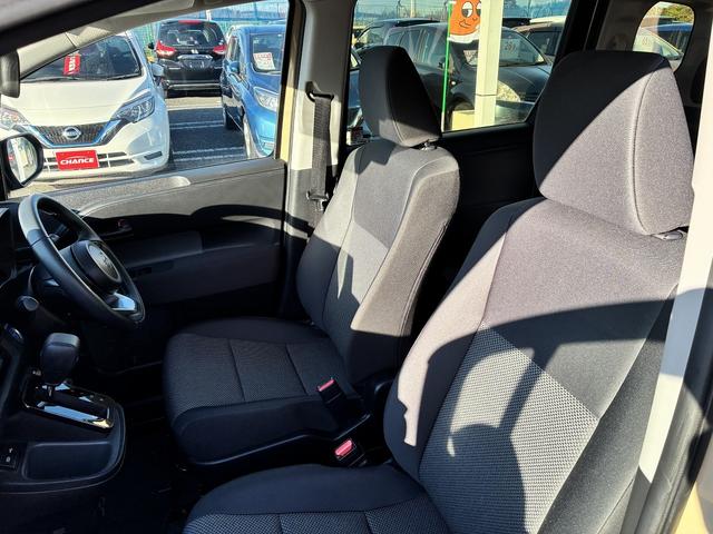 シエンタ ハイブリッドG 純正ナビ フルセグTV 衝突軽減 レーンキープアシスト Bluetooth接続 全周囲カメラ ETC コーナーセンサー アダプティブクルーズコントロール LEDヘッドライト 両側電動スライドドア(14枚目)