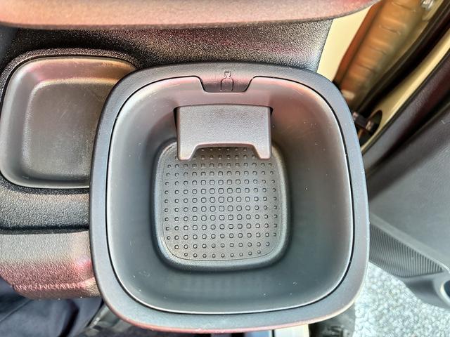 シエンタ ハイブリッドG 純正ナビ フルセグTV 衝突軽減 レーンキープアシスト Bluetooth接続 全周囲カメラ ETC コーナーセンサー アダプティブクルーズコントロール LEDヘッドライト 両側電動スライドドア(38枚目)