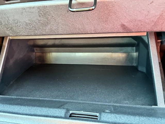 シエンタ ハイブリッドG 純正ナビ フルセグTV 衝突軽減 レーンキープアシスト Bluetooth接続 全周囲カメラ ETC コーナーセンサー アダプティブクルーズコントロール LEDヘッドライト 両側電動スライドドア(46枚目)