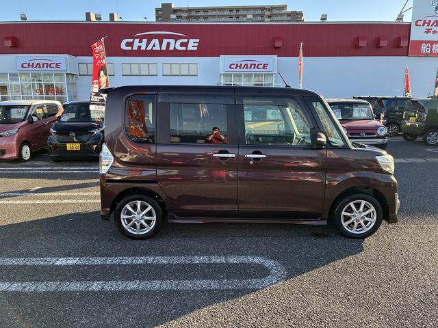 タント カスタムＸ　ＳＡ　純正ナビ　バックカメラ　フルセグテレビ　Ｂｌｕｅｔｏｏｔｈオーディオ　スマートキー　電動格納ミラー　両側スライドドア片側電動ドア　ステアリングリモコン　ＣＤ　ＤＶＤ　ＵＳＢ接続　ＬＥＤヘッドライト（8枚目）