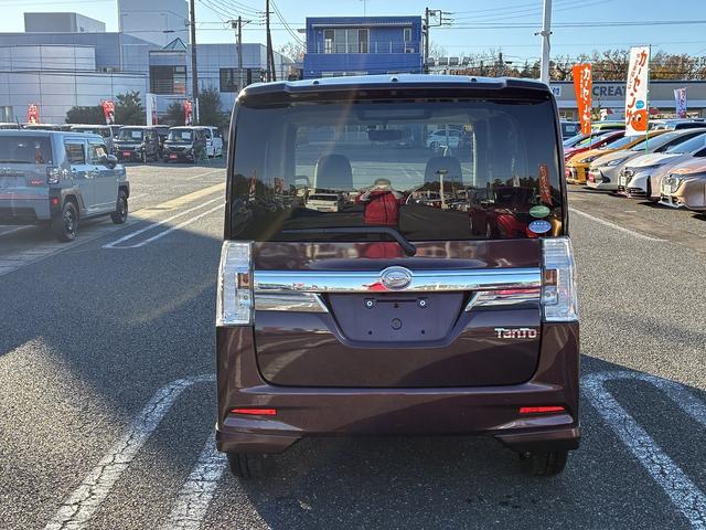 タント カスタムＸ　ＳＡ　純正ナビ　バックカメラ　フルセグテレビ　Ｂｌｕｅｔｏｏｔｈオーディオ　スマートキー　電動格納ミラー　両側スライドドア片側電動ドア　ステアリングリモコン　ＣＤ　ＤＶＤ　ＵＳＢ接続　ＬＥＤヘッドライト（10枚目）