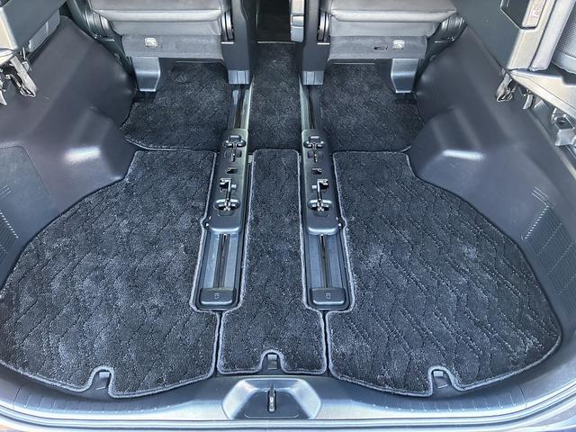 アルファード ２．５Ｓ　Ｃパッケージ　ＳＤナビゲーションシステム　フルセグテレビ　ＣＤ　ＤＶＤ　ＢＬＵＥＴＯＯＴＨ　ＵＳＢ　バックカメラ　全方位カメラ　スマートキー　プッシュスタート　ＥＴＣ　コーナーセンサー　両側電動スライドドア　ステリ（19枚目）