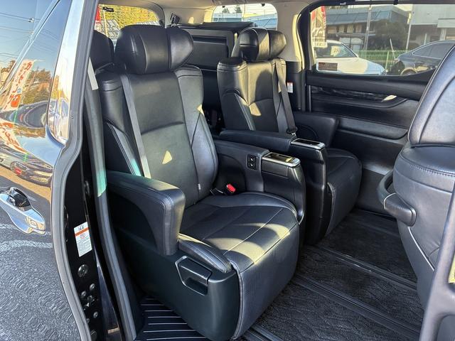 アルファード ２．５Ｓ　Ｃパッケージ　ＳＤナビゲーションシステム　フルセグテレビ　ＣＤ　ＤＶＤ　ＢＬＵＥＴＯＯＴＨ　ＵＳＢ　バックカメラ　全方位カメラ　スマートキー　プッシュスタート　ＥＴＣ　コーナーセンサー　両側電動スライドドア　ステリ（25枚目）