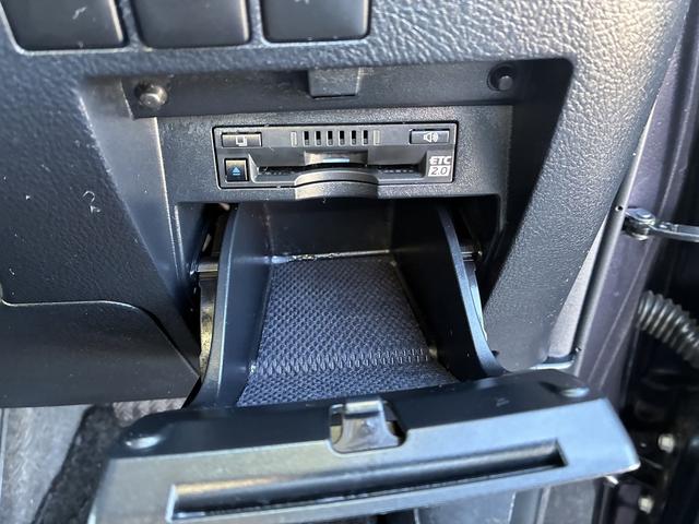 アルファード ２．５Ｓ　Ｃパッケージ　ＳＤナビゲーションシステム　フルセグテレビ　ＣＤ　ＤＶＤ　ＢＬＵＥＴＯＯＴＨ　ＵＳＢ　バックカメラ　全方位カメラ　スマートキー　プッシュスタート　ＥＴＣ　コーナーセンサー　両側電動スライドドア　ステリ（44枚目）