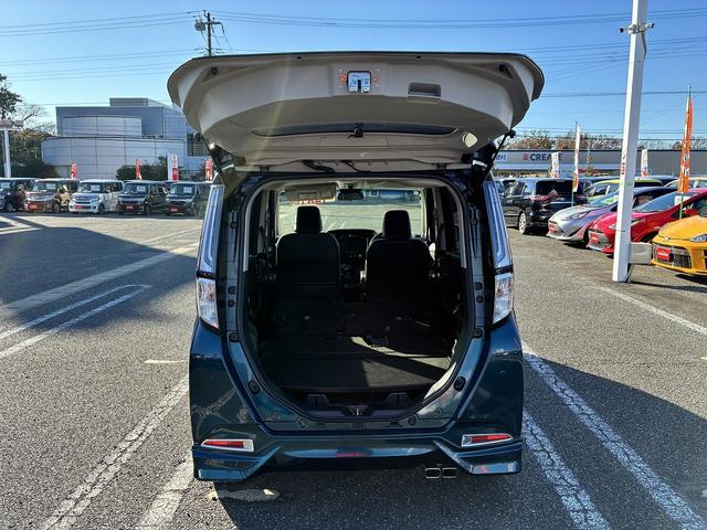 トール カスタムＧ　ナビ　フルセグＴＶ　　ＣＤ　ＤＶＤ　Ｂｌｕｅｔｏｏｔｈ　全周囲カメラ　ＥＴＣ　スマートキー　クルーズコントロール　両側電動スライドドア　純正アルミホイール（17枚目）