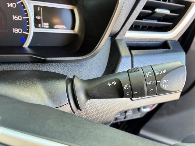 トール カスタムＧ　ナビ　フルセグＴＶ　　ＣＤ　ＤＶＤ　Ｂｌｕｅｔｏｏｔｈ　全周囲カメラ　ＥＴＣ　スマートキー　クルーズコントロール　両側電動スライドドア　純正アルミホイール（32枚目）