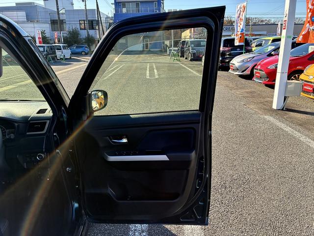 トール カスタムＧ　ナビ　フルセグＴＶ　　ＣＤ　ＤＶＤ　Ｂｌｕｅｔｏｏｔｈ　全周囲カメラ　ＥＴＣ　スマートキー　クルーズコントロール　両側電動スライドドア　純正アルミホイール（44枚目）