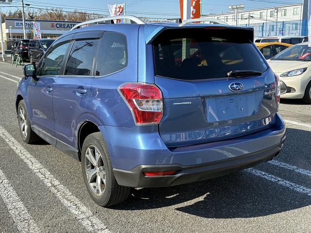 ☆チャンスの魅力６☆　チャンスでは、陸運支局指定の自社整備工場を完備しています。納車前の整備はもちろん、購入後の車検やアフターサービスもお任せ下さい！！自社整備スタッフが真心こめて作業させて頂きます。