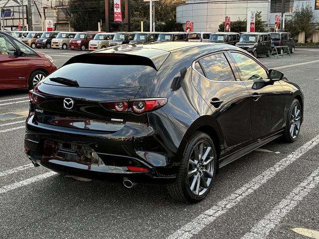 MAZDA3ファストバック XDプロアクティブ W/サイド/カーテンエアバック ブラインドスポットモニター 純正ナビ フルセグ Bluetooth バック/サイド/フロントカメラ アイドリングストップ MTモード クルーズコントロール オートライト(9枚目)