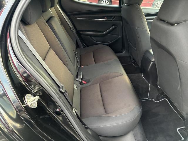MAZDA3ファストバック XDプロアクティブ W/サイド/カーテンエアバック ブラインドスポットモニター 純正ナビ フルセグ Bluetooth バック/サイド/フロントカメラ アイドリングストップ MTモード クルーズコントロール オートライト(19枚目)