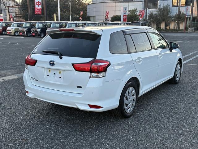 カローラフィールダー ハイブリッド EX SDナビゲーションシステム BLUETOOTH バックカメラ USB スマートキー プッシュスタート ETC 電動格納ドアミラー LEDヘッドライト オートライト オートエアコン Wエアーバック(9枚目)