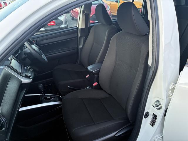 カローラフィールダー ハイブリッド EX SDナビゲーションシステム BLUETOOTH バックカメラ USB スマートキー プッシュスタート ETC 電動格納ドアミラー LEDヘッドライト オートライト オートエアコン Wエアーバック(14枚目)