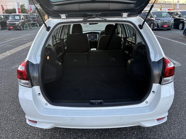 カローラフィールダー ハイブリッド EX SDナビゲーションシステム BLUETOOTH バックカメラ USB スマートキー プッシュスタート ETC 電動格納ドアミラー LEDヘッドライト オートライト オートエアコン Wエアーバック(17枚目)